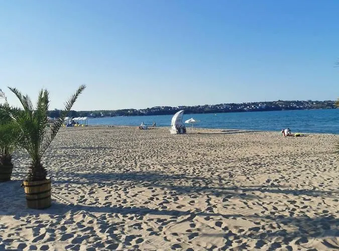 Апартамент Lily - 408a Созопол