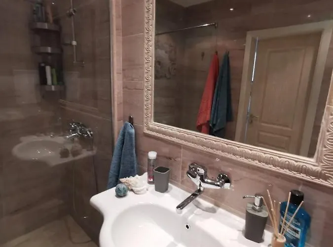 Lily - 408a Апартамент